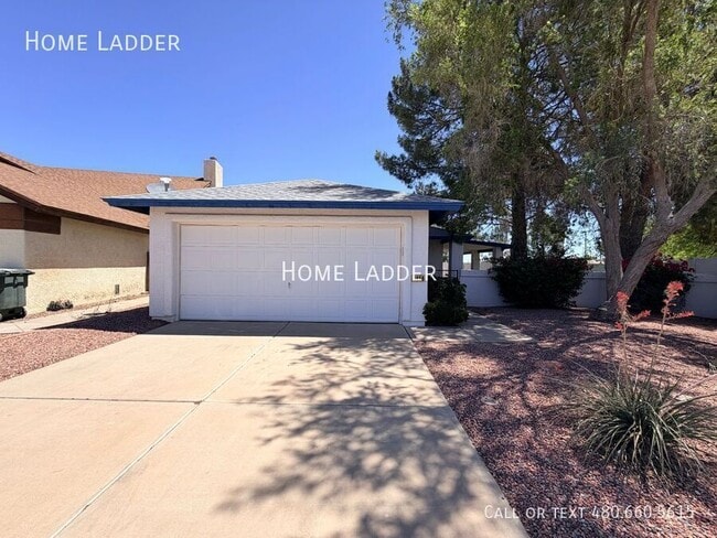 Photo - 1858 N Center Ave
