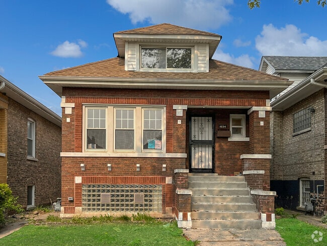 Building Photo - 1634 S Harvey Ave Rental