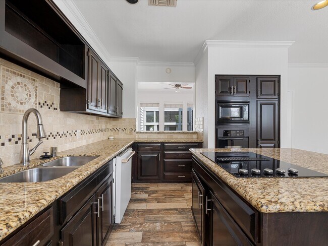 Photo - 6311 Westcott St