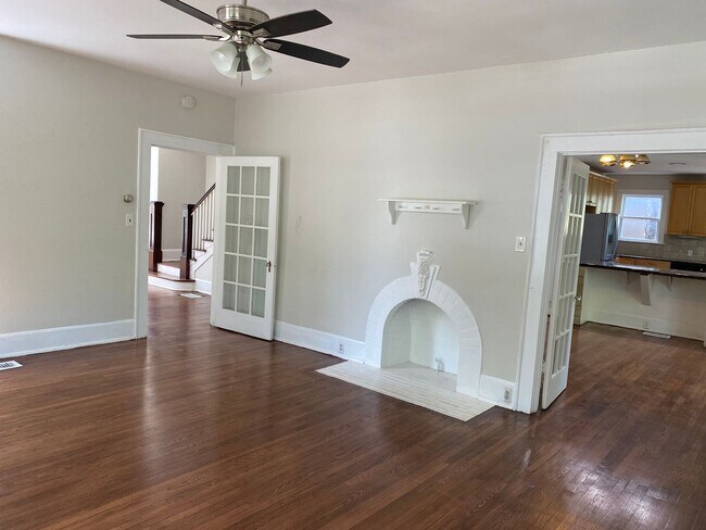 Photo - 827 Harris Ave