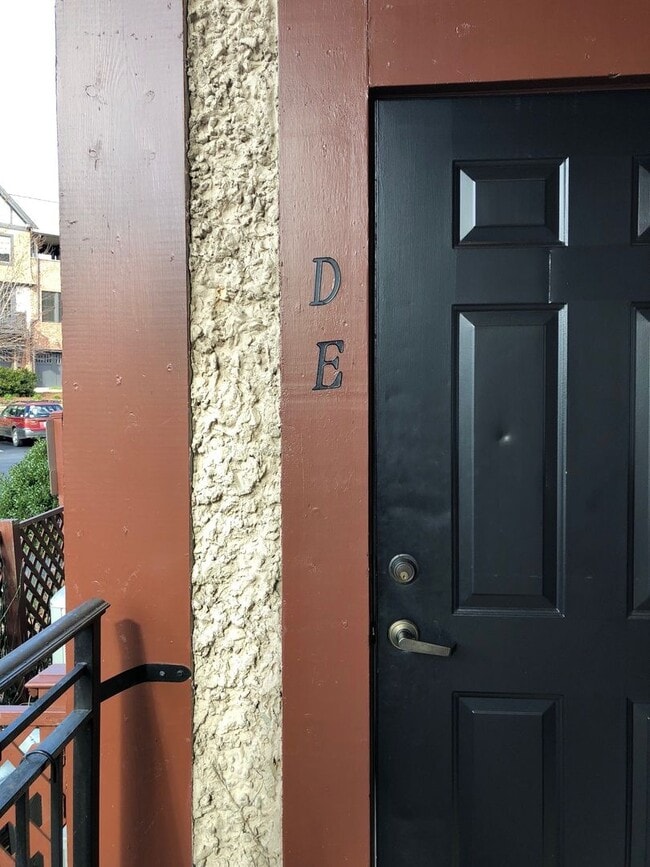 Photo - Apartment Rental in Cheshire Village