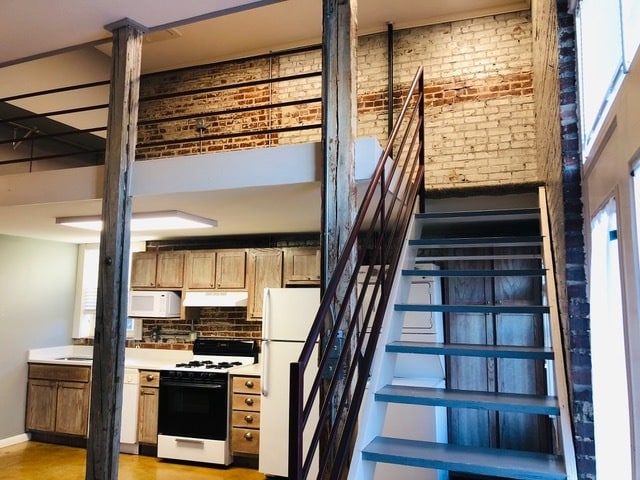 Photo - 505 S Main St