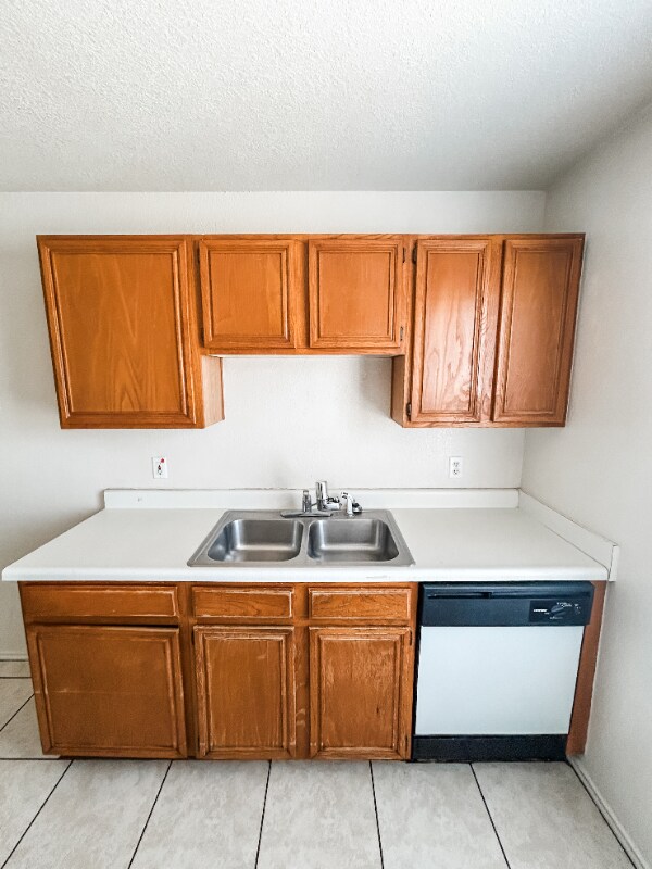 Photo - 1808 Windward Dr Unit B