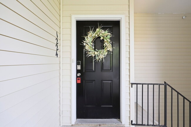 Photo - 1224 Claret Ln