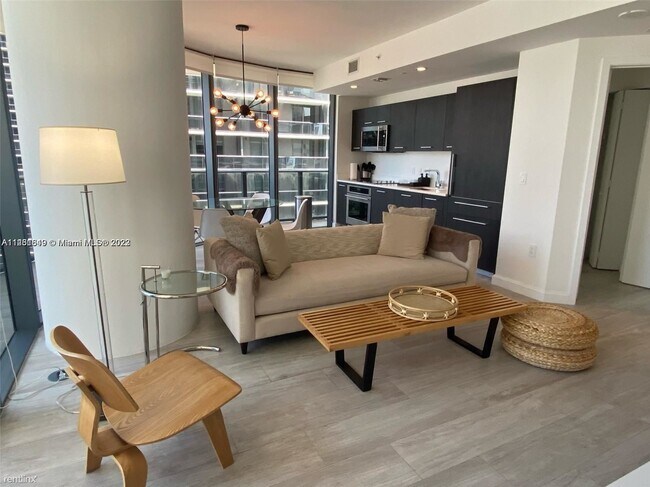 Photo - 2 br, 2 bath Condo - 55 SW 9th St Apt 3001 Unidad Apt 3001