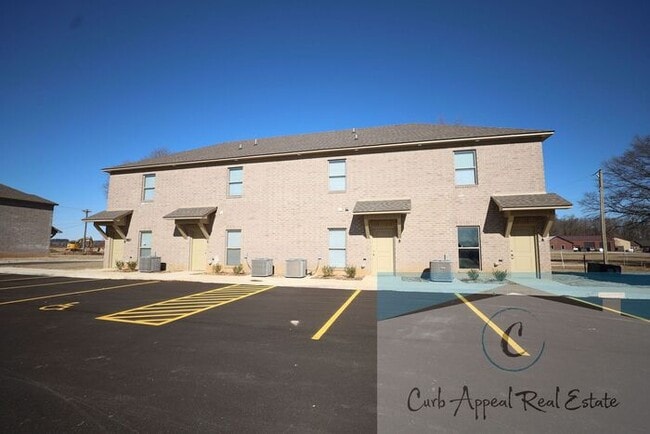 Photo - Luxury 2 bed 2 bath apartment - brand new ...