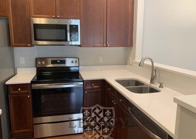 Photo - 8045 Bienville Dr