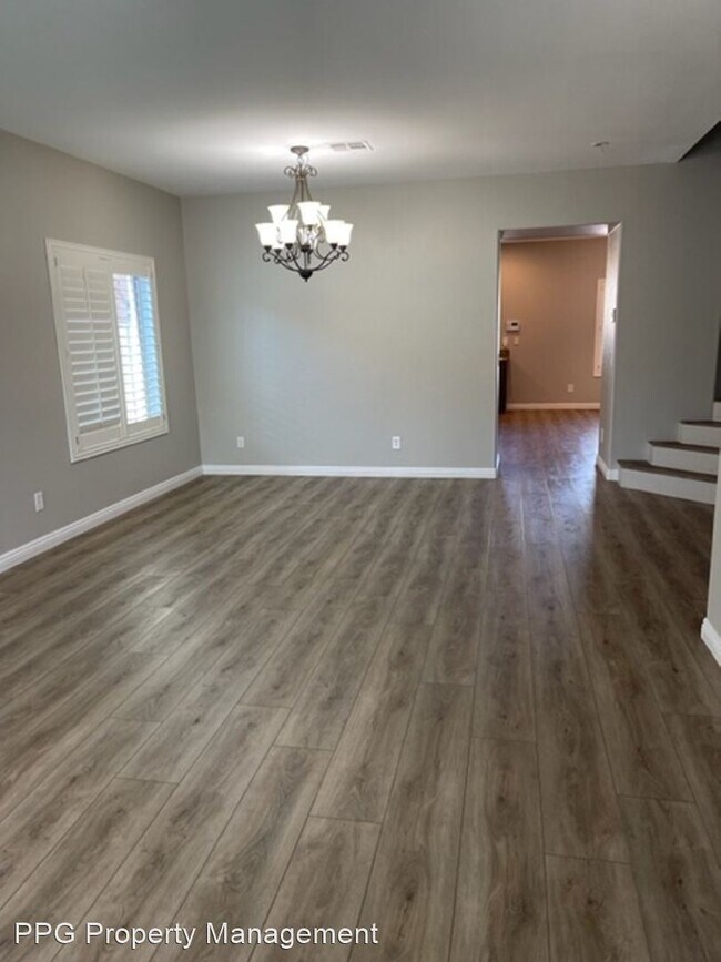 Photo - 5 br, 3.5 bath House - 9574 W Quail Ave