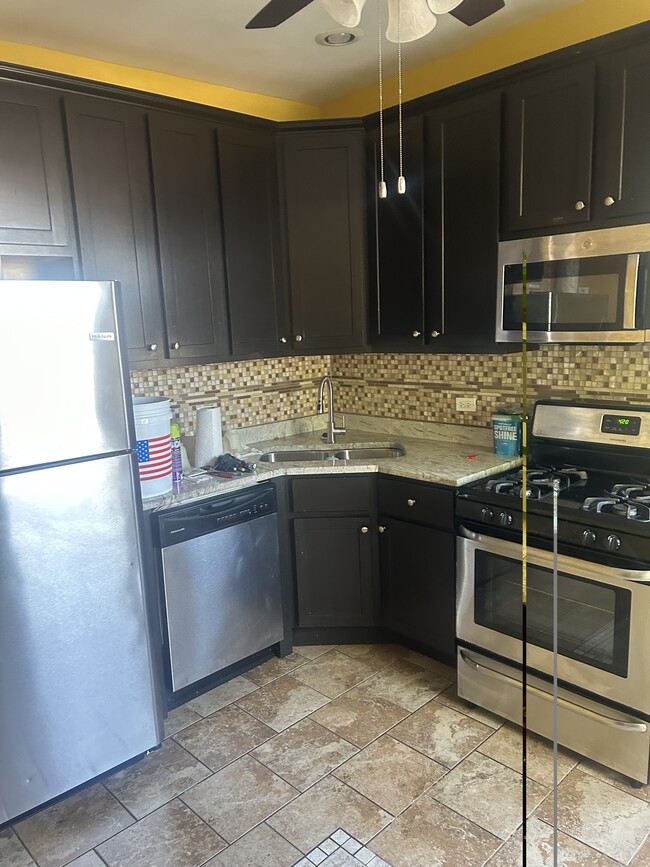 Photo - 917 N Leamington Ave Unit 2