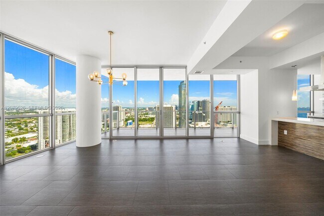 Photo - 1100 Biscayne Blvd