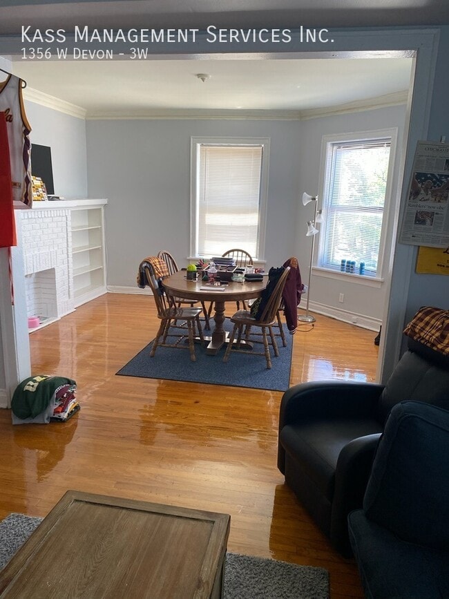 Photo - 1356 W Devon Ave Unit 3W