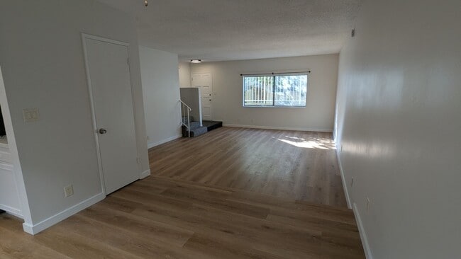 Photo - Beautifully Remodeled 2 Bed 1.5 Bath Santa... Unit 2