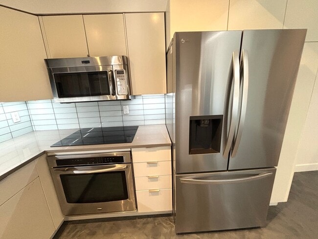 Photo - Clean 2 bedroom condo located near downtown Fullerton