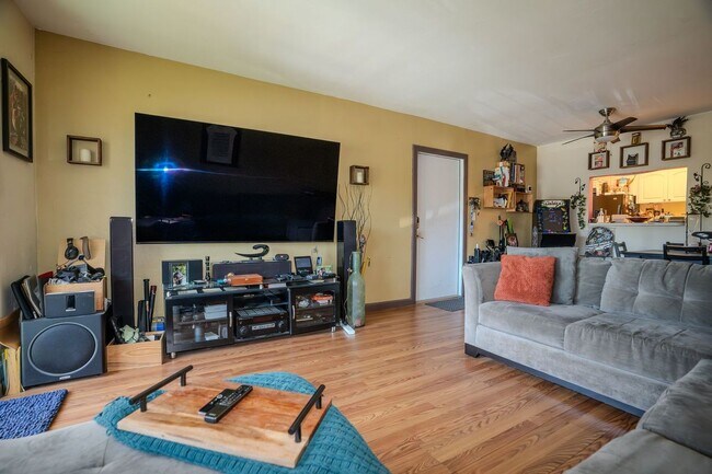 13917 SW 90th Ave Unit 214 b