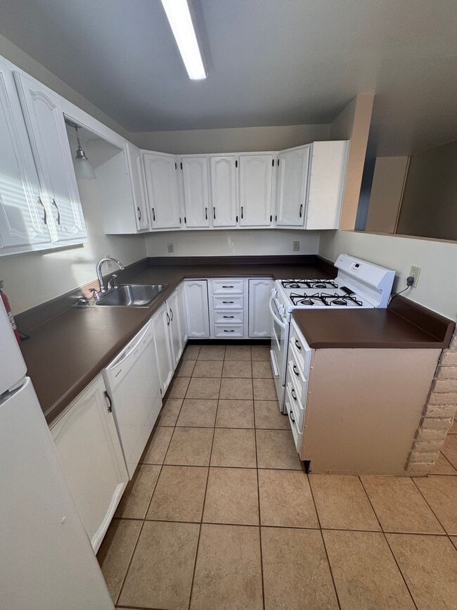 Photo - 3504 Oakview Dr