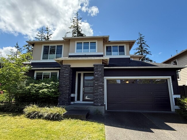 Stylish 4-Bed, 4-Bath Luxury Home - Stylish 4-Bed, 4-Bath Luxury Home