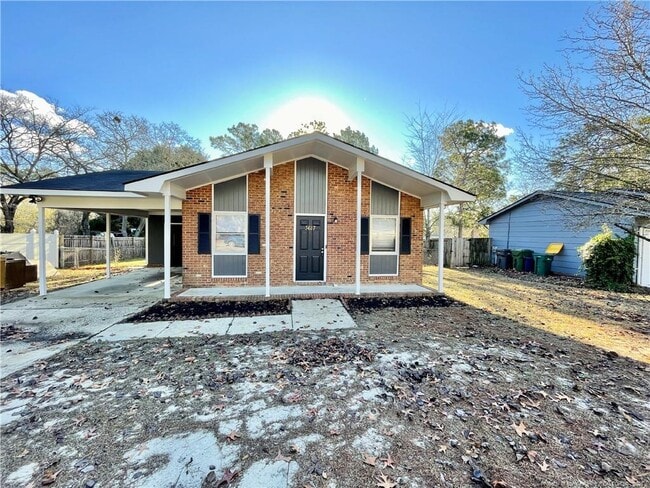 Building Photo - 3617 Metric Dr