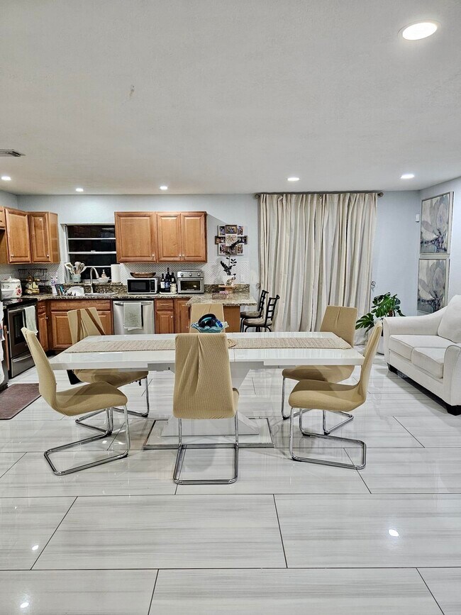 2900 SW Bridge St House House Rental in Port Saint Lucie, FL