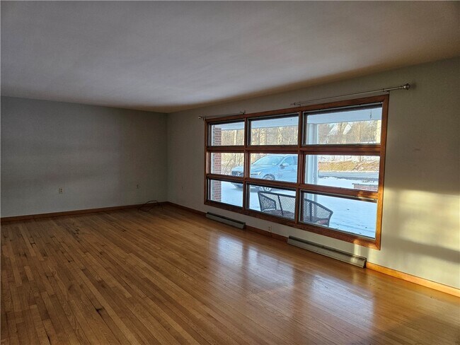 Photo - 1415 Slaterville Rd