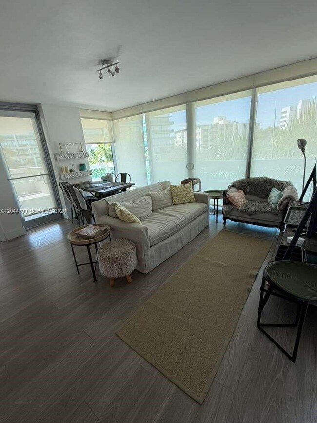 1025 92nd St Unit 507
