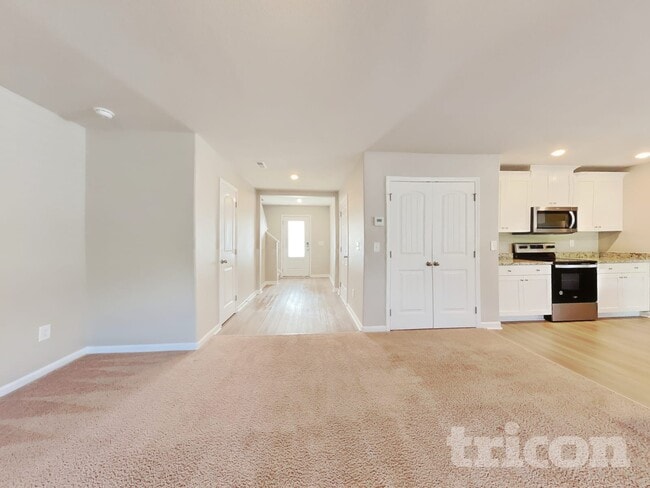 Photo - 14 Ivy Bank Dr