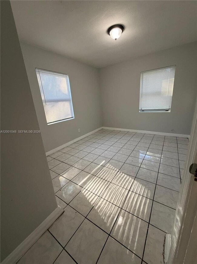 Photo - 1444 W 24th St