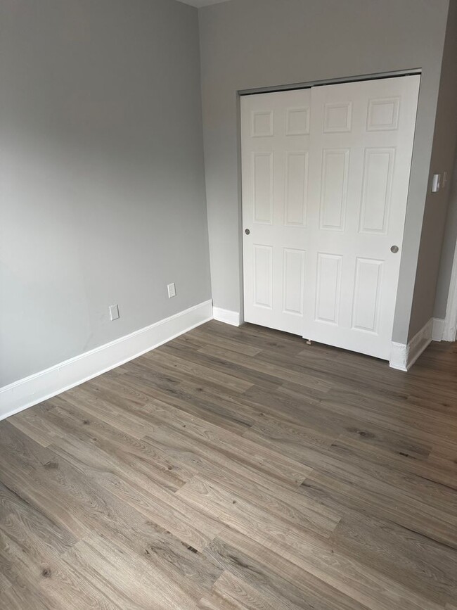 Photo - 1 Bedroom, 1 Bathroom Apartment Located on First Floor -- Ready For Move-In! Unidad 101