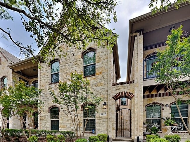 Building Photo - 8617 Whitehead St