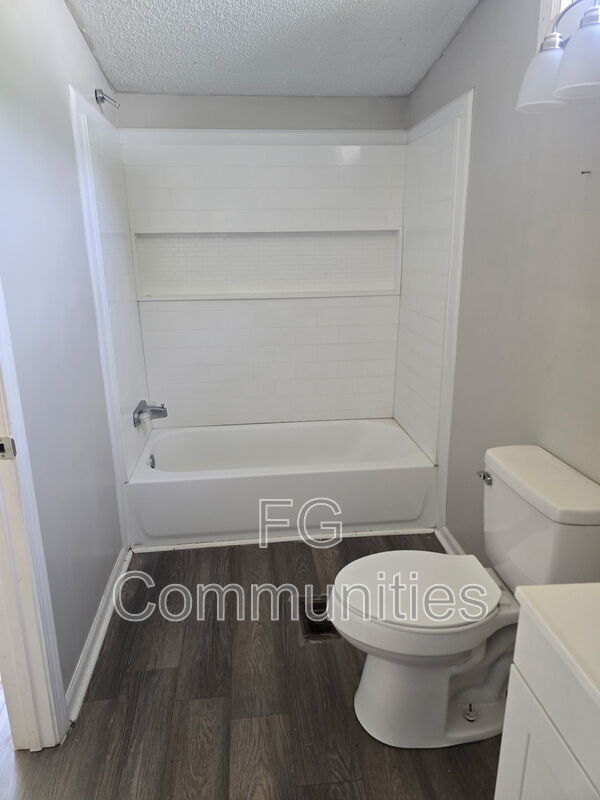 Photo - 106 Mike Rd