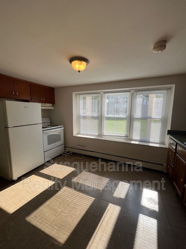Photo - 1051 Henn Ave Unit Apt. D