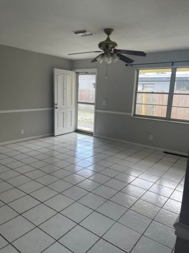 4425 Steven Road W