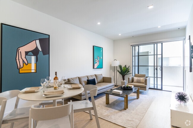 2BR, 2BA - 1,129 SF
