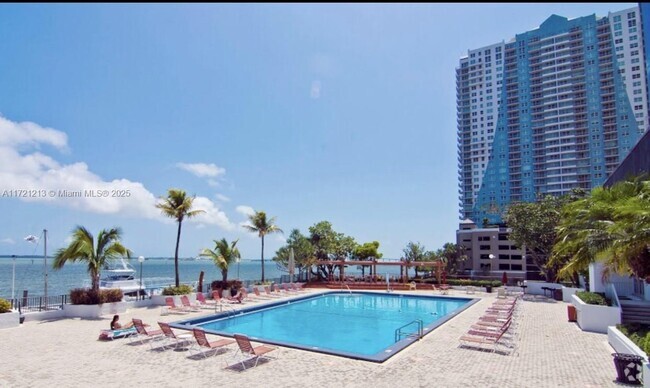 Building Photo - 999 Brickell Bay Dr Unit 209 Rental