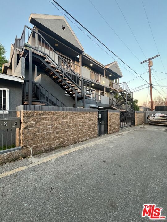 Building Photo - 4418 Colfax Ave Unit 1