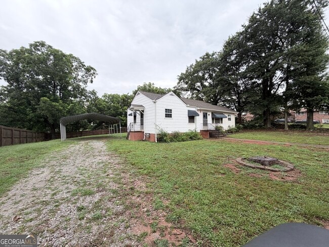 Photo - 75 Williams St
