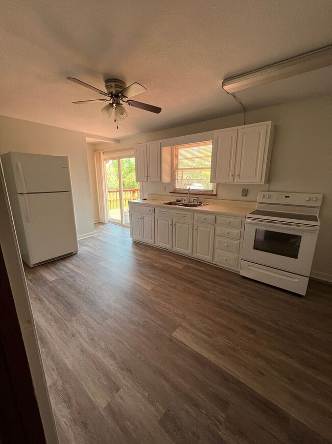 Photo - 5014 Unicoi Dr