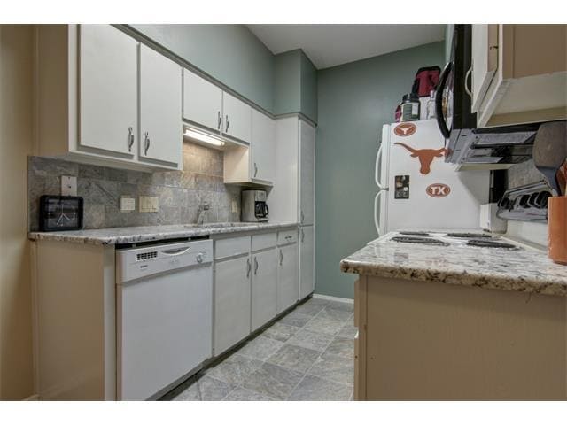 Building Photo - 106 E 30th St Unit 207