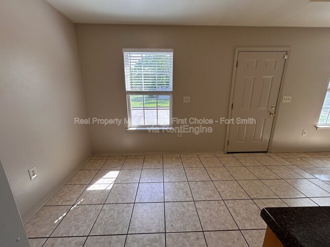 Photo - 1439 Brazil Ave
