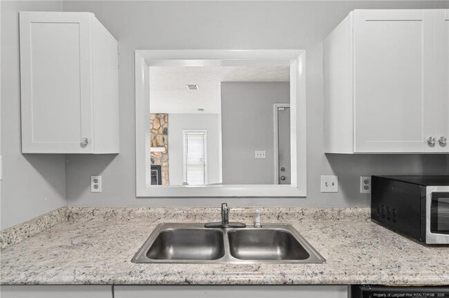 Photo - 920 Inglewood Ln