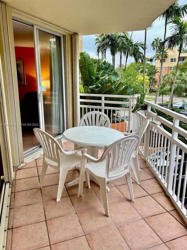 Photo - 16690 Blatt Blvd Unit A