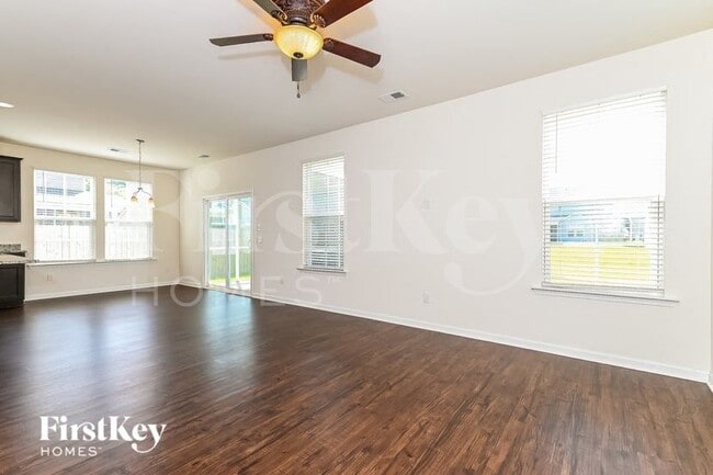 Photo - 1431 Hermitage Ln
