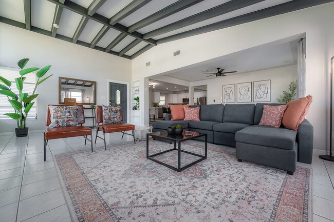 Photo - 4301 N Albany Ave Unit ID1053147P