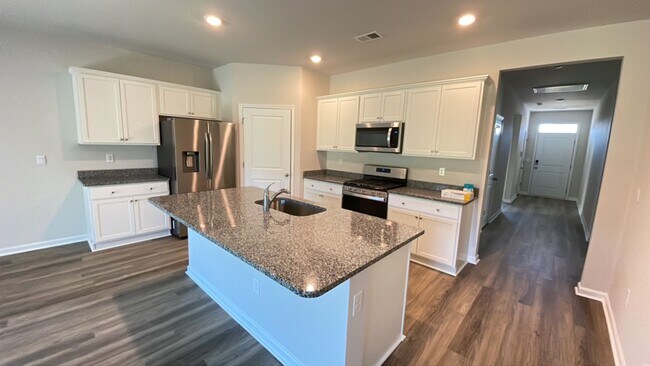 Photo - New build 4 bedroom house in Market Commons