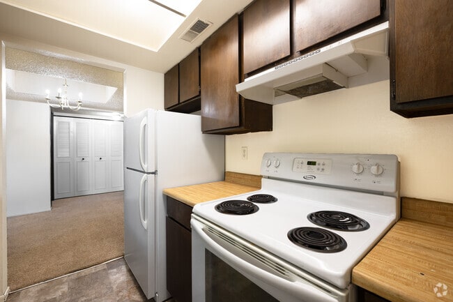 Kitchen 3 - Cinnamon Springs