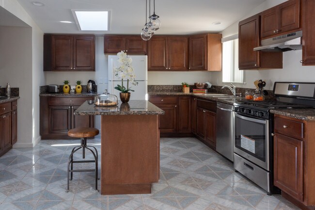 Photo - 74092 Aster Dr