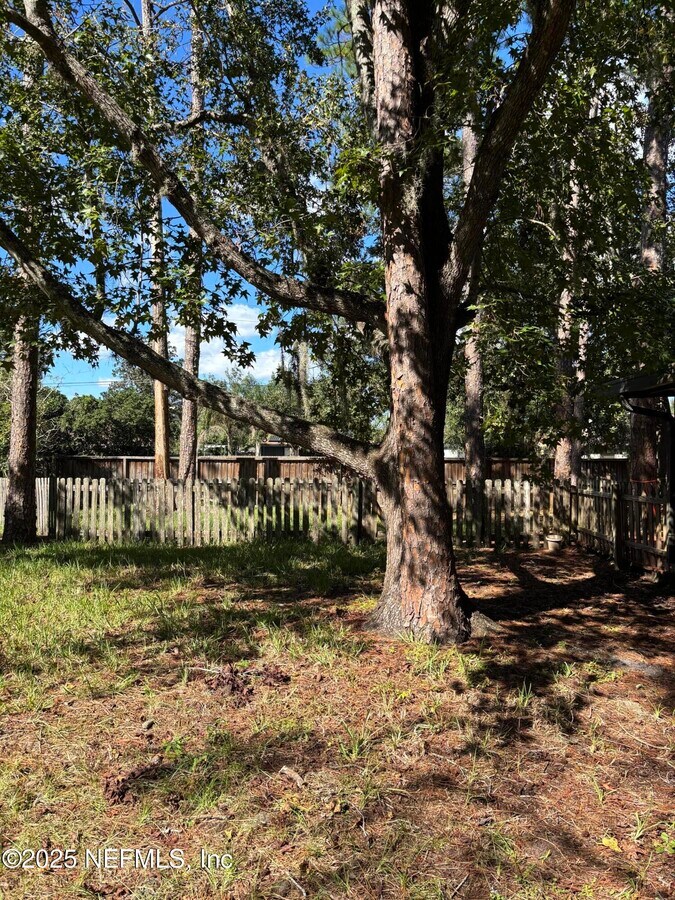 Photo - 11220 Thoreau Way E
