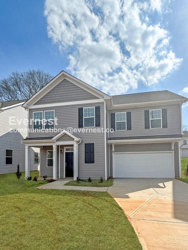Building Photo - 4 Bed, 2.5 Bath Home with Garage / Pet-Friendly / Vouchers Accepted / Available Now!