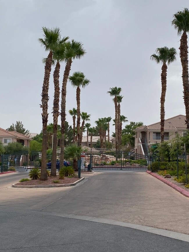 Photo - 10525 Autumn Pine Ave