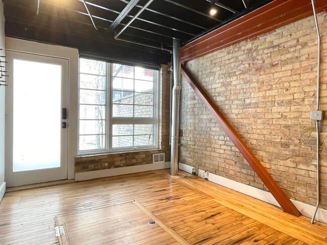 Photo - Urban Condo at The Pierpont Lofts!