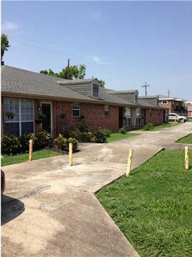 cdb4110 - cdb4110 Apartment Unit 12